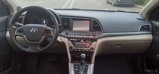 Hyundai Elantra 2017, 138,000 km - 2.0 l - Bakı
