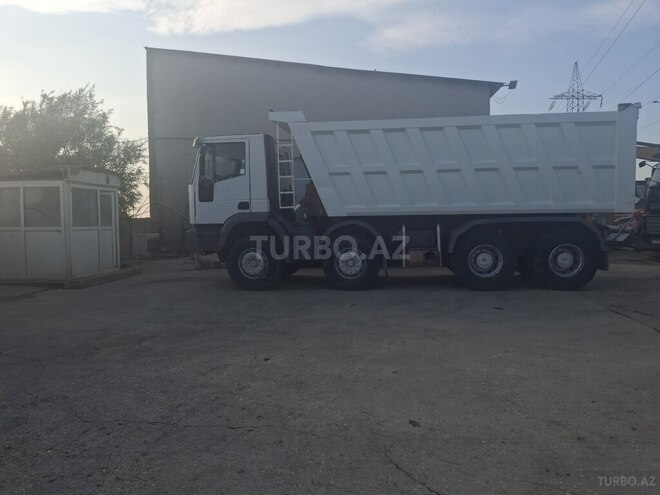 Iveco Trakker-8