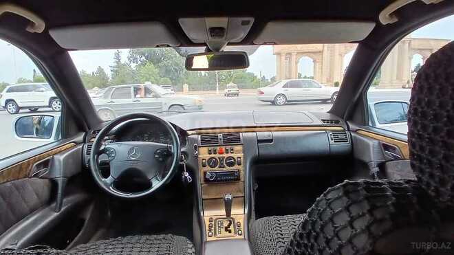 Mercedes E 220 1999, 565,000 km - 2.2 л - Bərdə