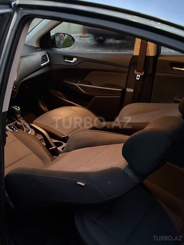Hyundai Accent 2018, 128,748 km - 1.6 l - Bakı