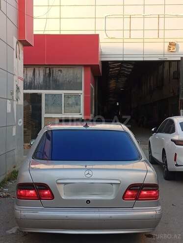Mercedes E 320 2001, 560,000 km - 3.2 l - Bakı