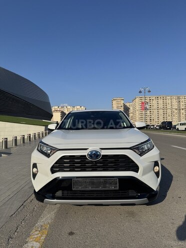 Toyota RAV4-1