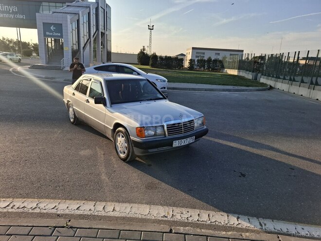 Mercedes 190 1991, 273,700 km - 2.0 л - Bakı