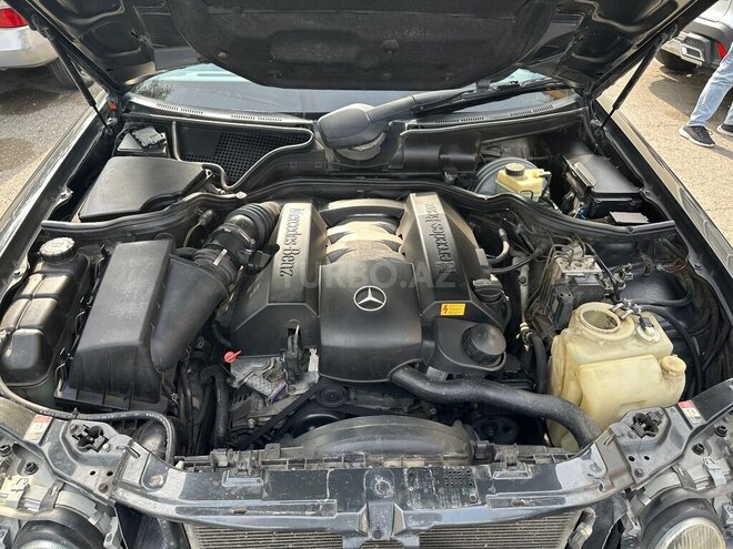Mercedes E 240 1999, 295,000 km - 2.4 l - Bakı