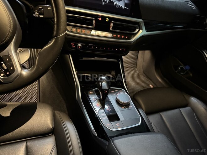 BMW 330e-12