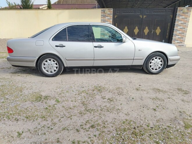 Mercedes E 240 1998, 340,200 km - 2.4 l - Kürdəmir