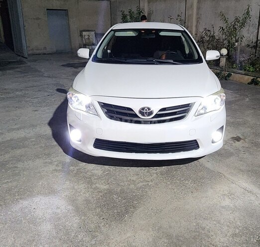 Toyota Corolla 2013, 253,000 km - 1.6 l - Bakı