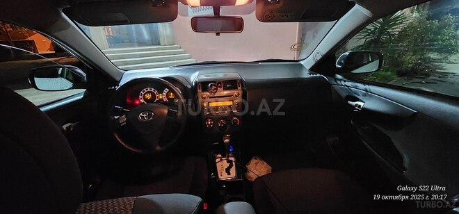 Toyota Corolla 2013, 253,000 km - 1.6 l - Bakı