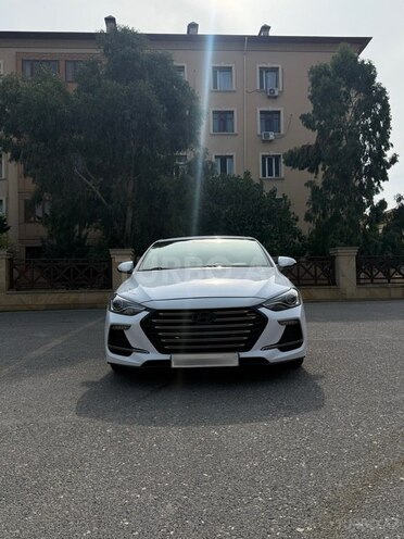 Hyundai Elantra 2018, 140,000 km - 1.6 l - Bakı