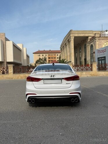 Hyundai Elantra 2018, 140,000 km - 1.6 l - Bakı