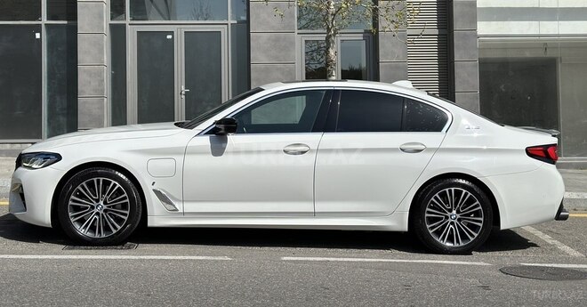 BMW 530e 2019, 122,000 km - 2.0 l - Bakı