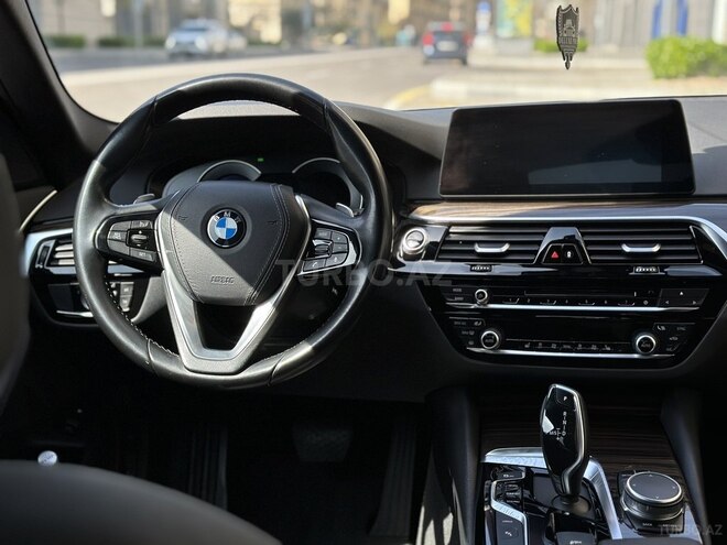BMW 530e 2019, 122,000 km - 2.0 l - Bakı