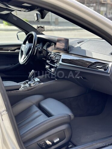 BMW 530e 2019, 122,000 km - 2.0 l - Bakı