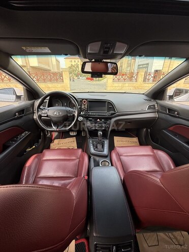 Hyundai Elantra 2018, 140,000 km - 1.6 l - Bakı