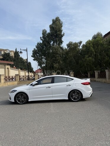 Hyundai Elantra 2018, 140,000 km - 1.6 l - Bakı