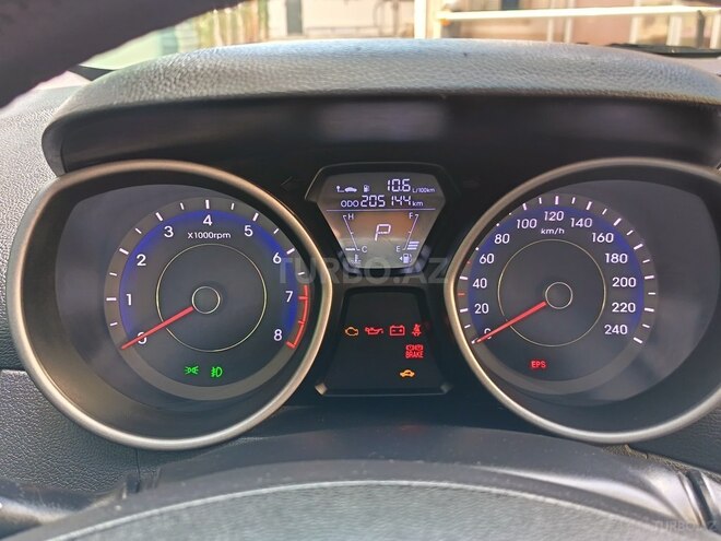 Hyundai Elantra 2011, 205,000 km - 1.8 l - Şamaxı