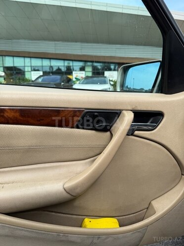 Mercedes C 230 1999, 383,000 km - 2.3 л - Bakı