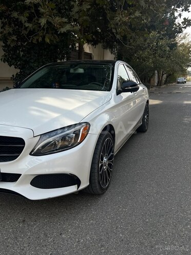Mercedes C 300 4MATIC 2015, 172,000 km - 2.0 l - Bakı