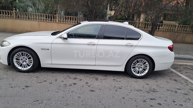 BMW 520 2015, 246,000 km - 2.0 l - Bakı