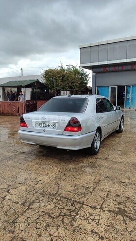 Mercedes C 220 2000, 620,000 km - 2.2 l - Lənkəran