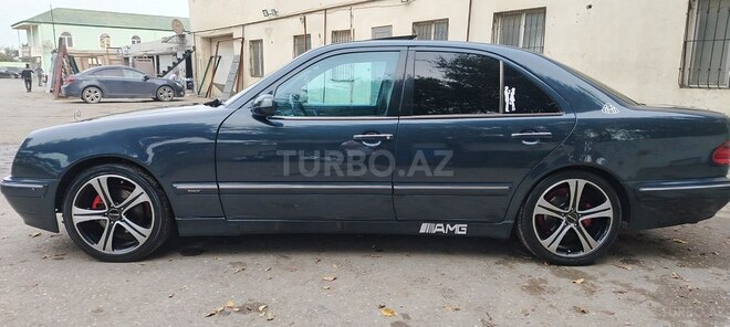 Mercedes E 240 1999, 352,800 km - 2.4 l - Bakı