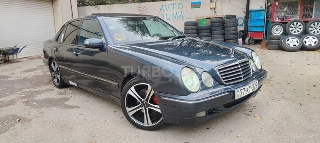 Mercedes E 240 1999, 352,800 km - 2.4 l - Bakı