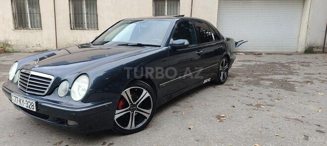 Mercedes E 240 1999, 352,800 km - 2.4 l - Bakı