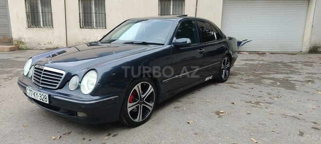 Mercedes E 240 1999, 352,800 km - 2.4 l - Bakı