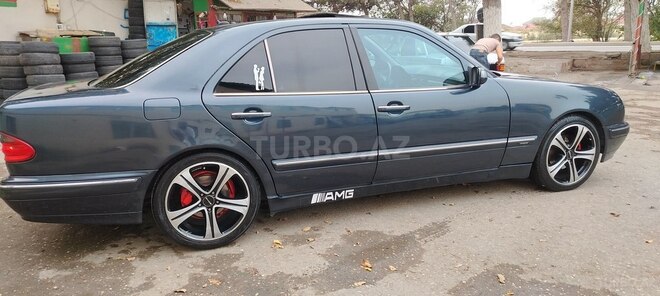 Mercedes E 240 1999, 352,800 km - 2.4 l - Bakı
