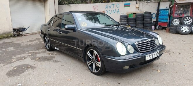 Mercedes E 240 1999, 352,800 km - 2.4 l - Bakı
