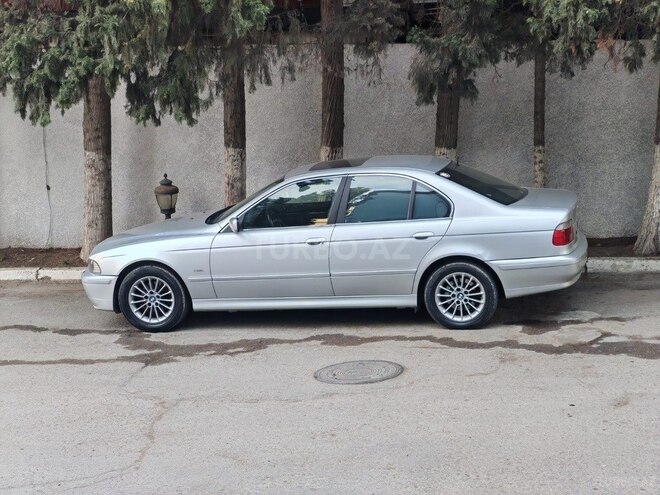 BMW 525 2001, 300,000 km - 2.5 l - Bakı