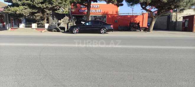 Mercedes E 280-8