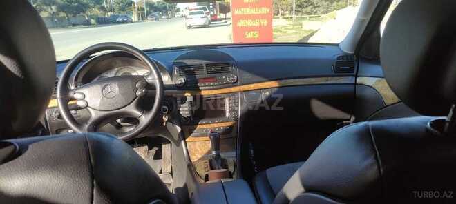 Mercedes E 280-10