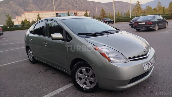 Toyota Prius 2006, 394,289 km - 1.5 л - Şəki