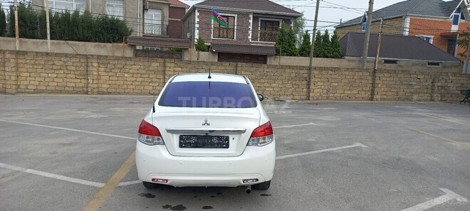 Mitsubishi Attrage 2014, 237,000 km - 1.2 l - Bakı