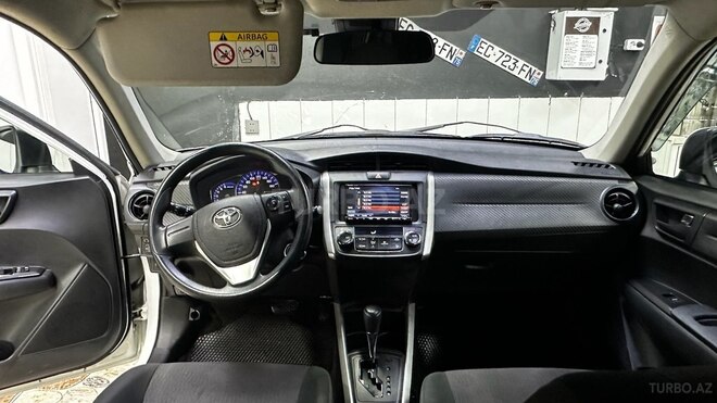 Toyota Corolla Fielder 2019, 215,000 km - 1.5 л - Bakı