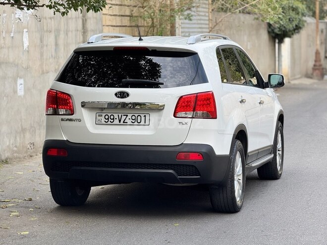 Kia Sorento 2011, 267,000 km - 2.0 l - Bakı