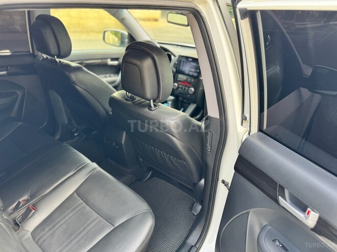 Kia Sorento 2011, 267,000 km - 2.0 l - Bakı
