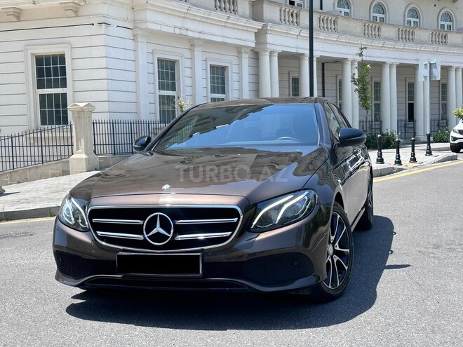 Mercedes E 220 d-9