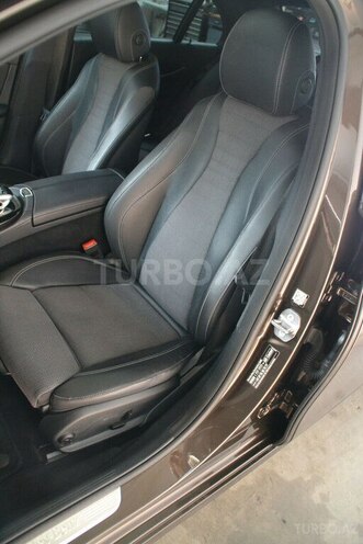Mercedes E 220 d-18