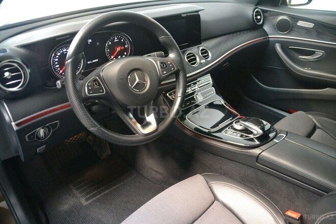 Mercedes E 220 d-19