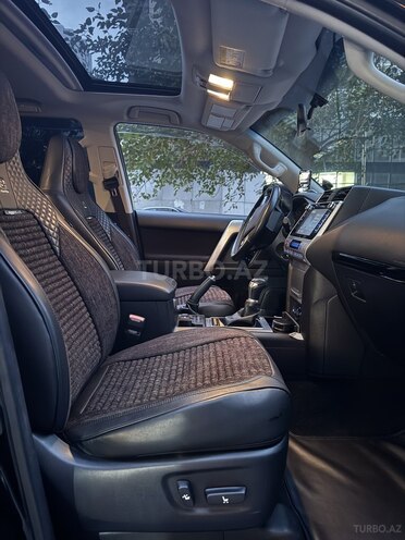 Toyota Land Cruiser Prado 2019, 32,000 km - 2.7 l - Bakı
