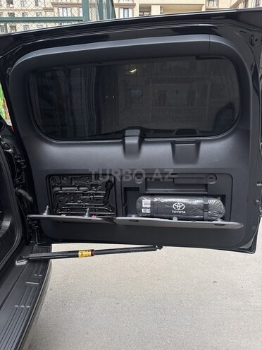 Toyota Land Cruiser Prado 2019, 32,000 km - 2.7 l - Bakı