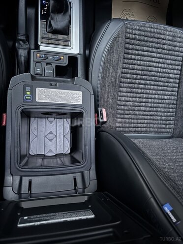 Toyota Land Cruiser Prado 2019, 32,000 km - 2.7 l - Bakı