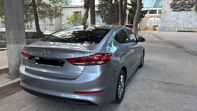 Hyundai Elantra 2016, 124,000 km - 2.0 л - Bakı