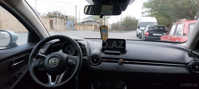Toyota Yaris 2015, 56,208 km - 1.5 l - Bakı