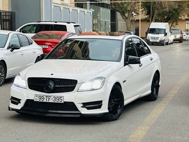 Mercedes C 250 2012, 174,317 km - 1.8 l - Bakı