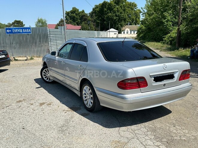 Mercedes E 240 1999, 298,000 km - 2.6 l - Ağdaş