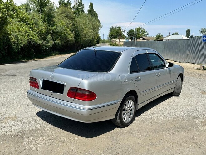 Mercedes E 240 1999, 298,000 km - 2.6 l - Ağdaş