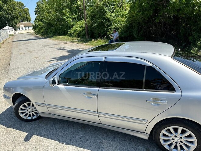 Mercedes E 240 1999, 298,000 km - 2.6 l - Ağdaş